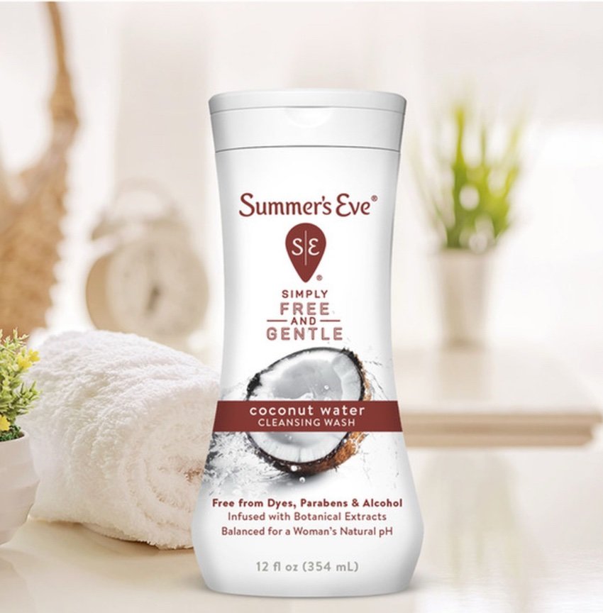Summers Eve Simply Coconut Water Cleansing Wash 354ml - Image 2